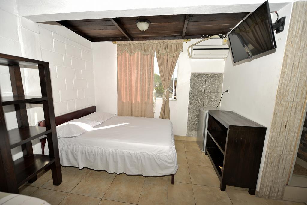 Hotel La Barca Atacames Luaran gambar